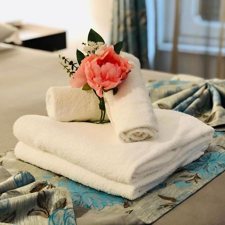 Kambal Luxury Suites Rom Exteriör bild
